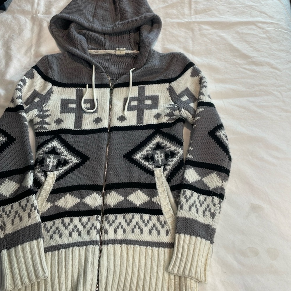 Red Dragon Women’s Full zip up Chunky Hoodie Size Small